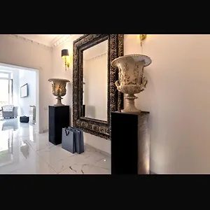 Daphne Trevi Bed & Breakfast